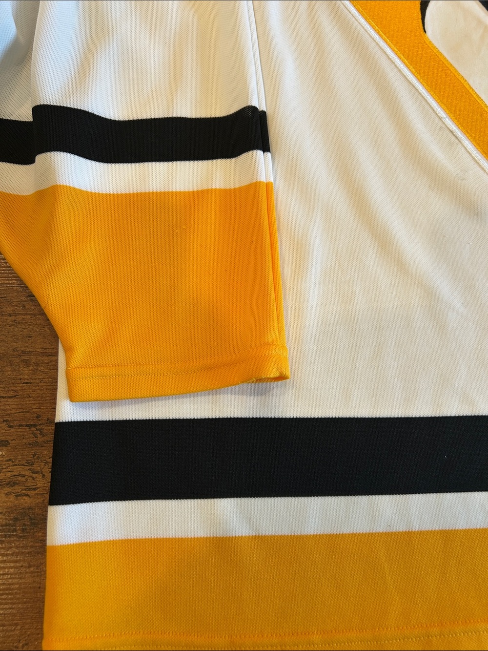 Vintage CCM Maska Pittsburgh Penguins Jersey (XL) - Picture 3 of 7
